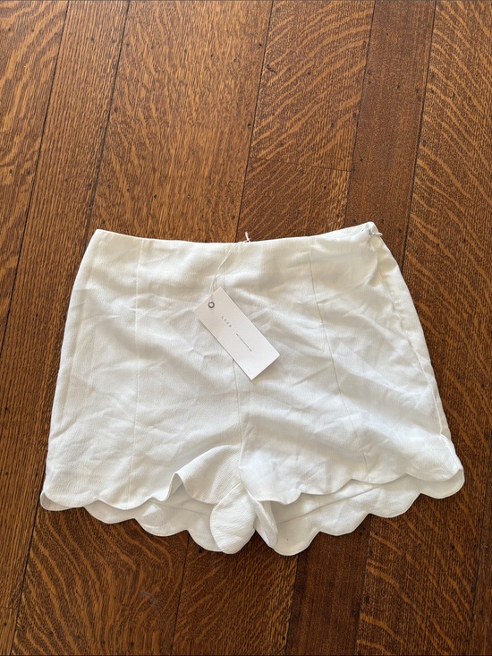 Lush Pants - Lush White Scallop Hem Shorts